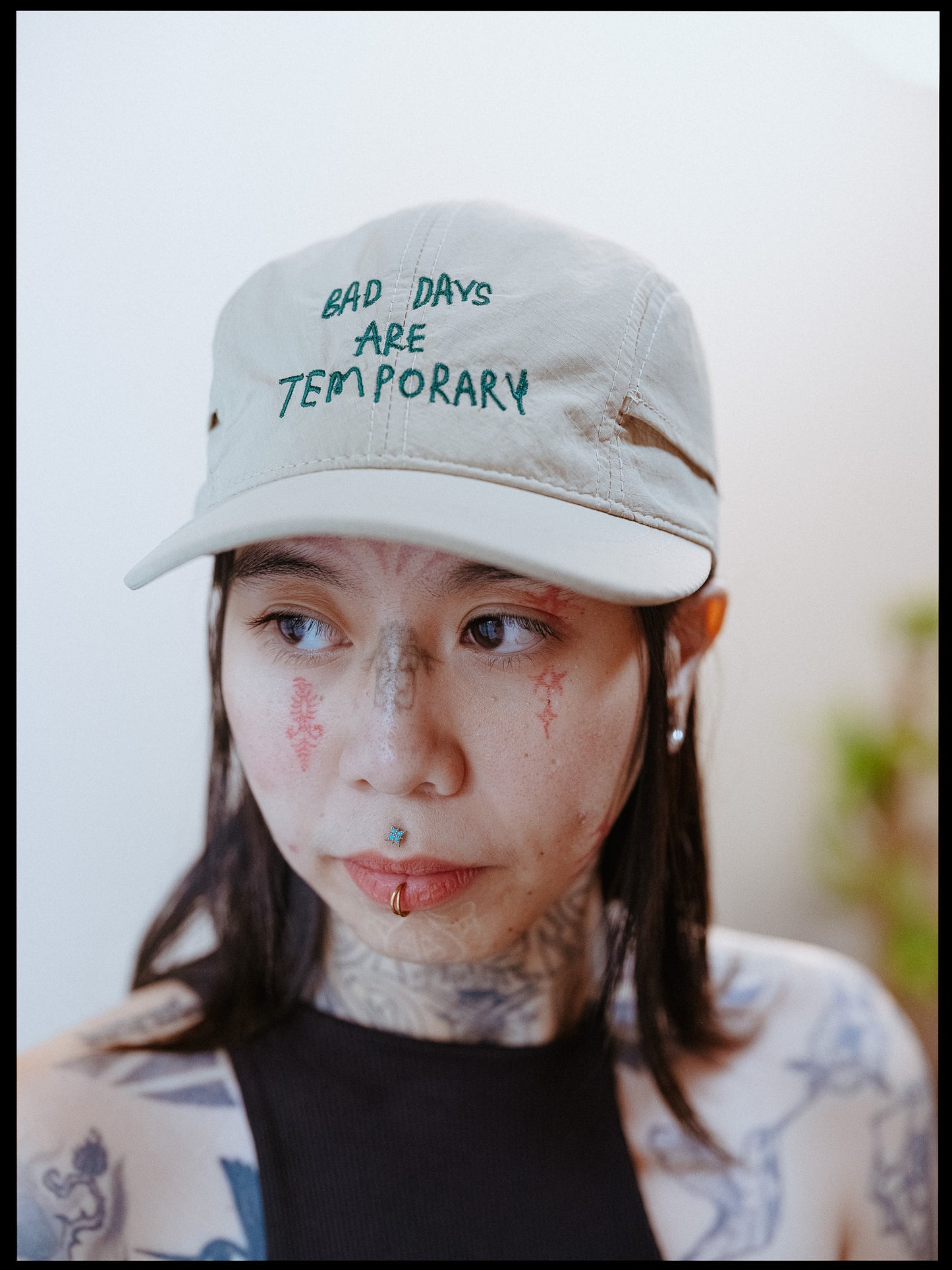 "Bad Days are Temporary" Sports Cap in Beige